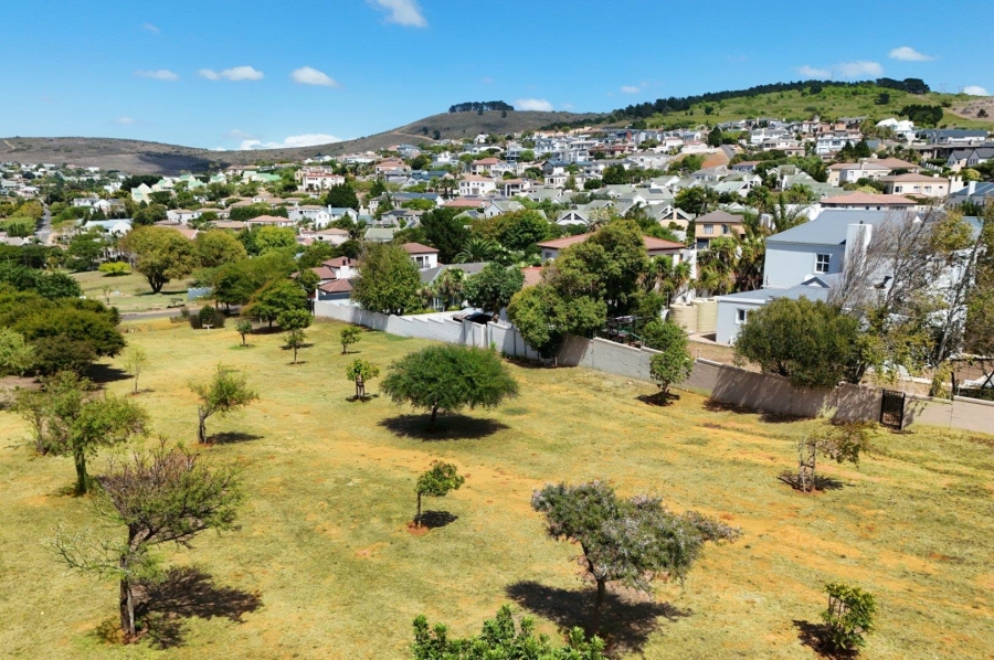 5 Bedroom Property for Sale in Van Riebeeckshof Western Cape